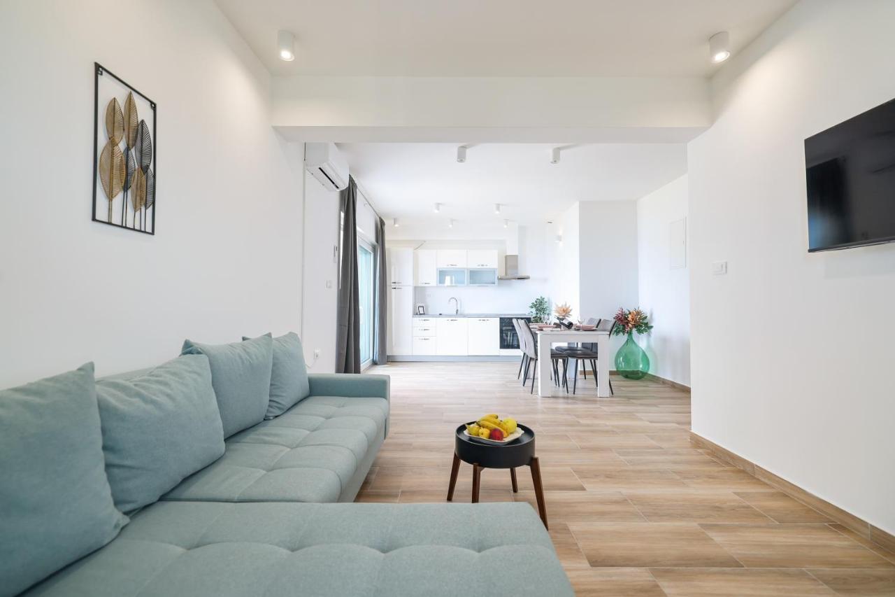 Beachfront Apartments Tic With Seaview Miletici 외부 사진