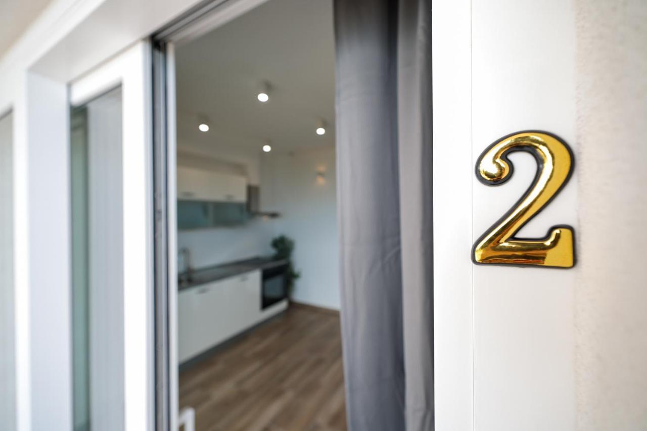 Beachfront Apartments Tic With Seaview Miletici 외부 사진