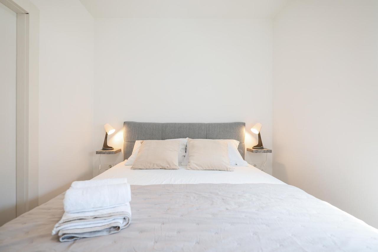 Beachfront Apartments Tic With Seaview Miletici 외부 사진