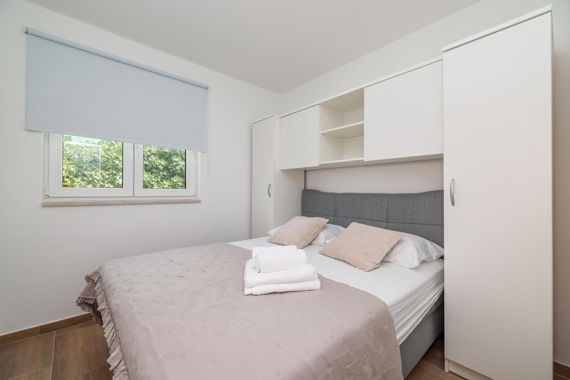 Beachfront Apartments Tic With Seaview Miletici 외부 사진