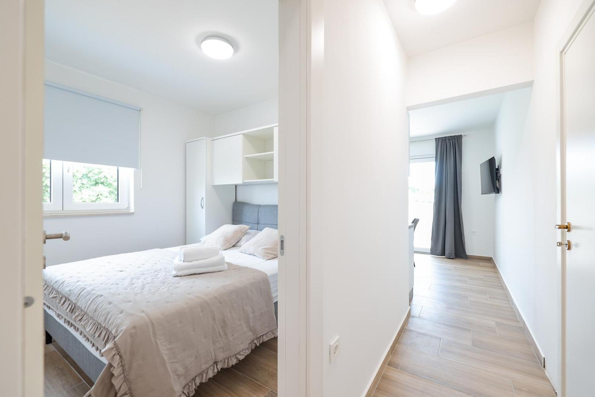 Beachfront Apartments Tic With Seaview Miletici 외부 사진