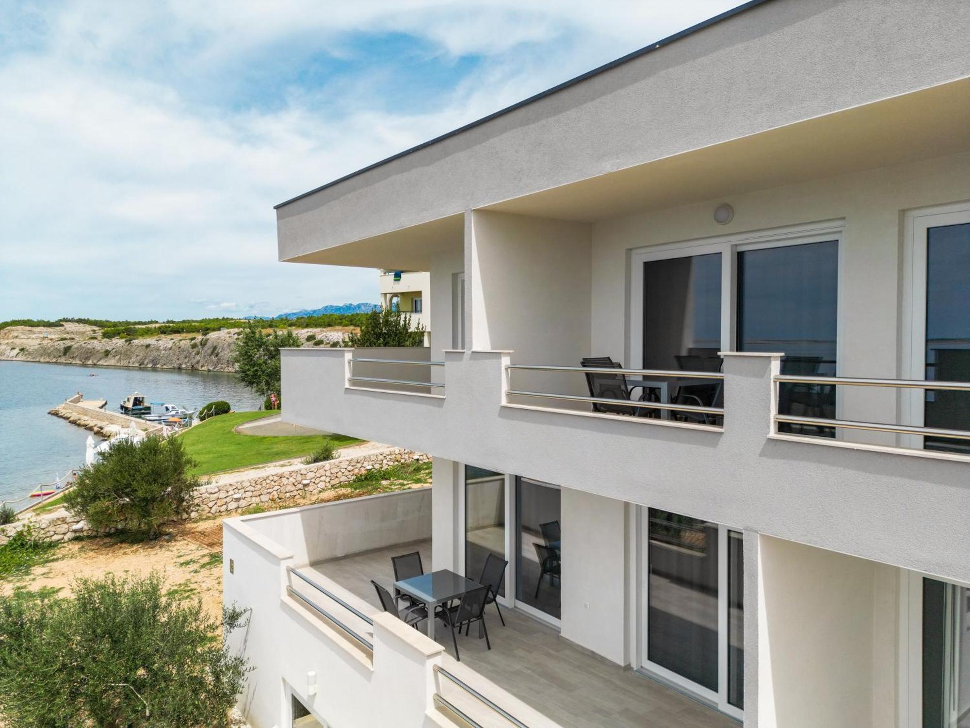 Beachfront Apartments Tic With Seaview Miletici 외부 사진